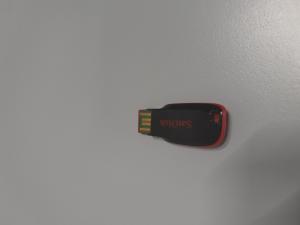 CS526/2024 &quot;SANDISK&quot; USB BLACK AND RED